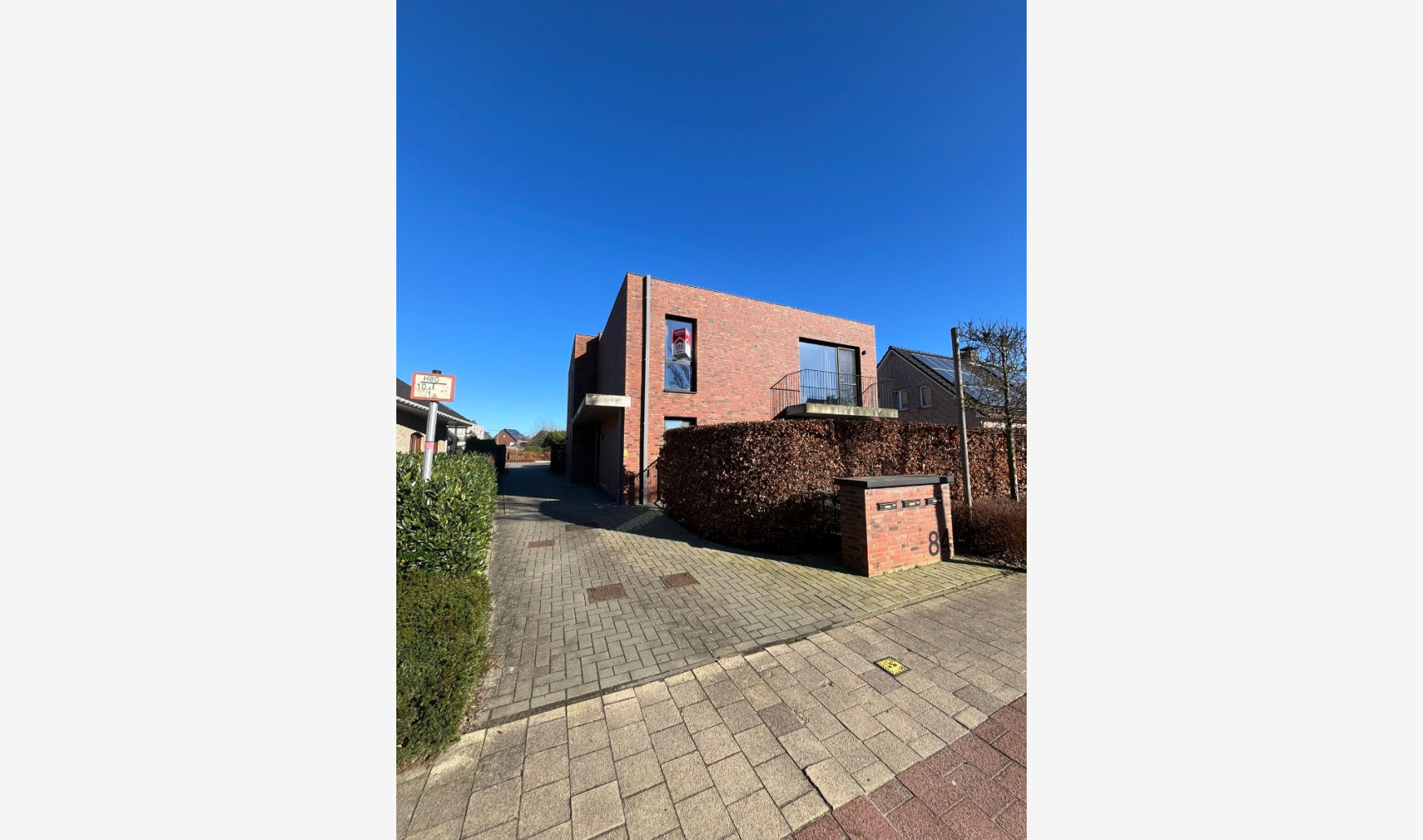 Leest - 84 - 2 - 2330