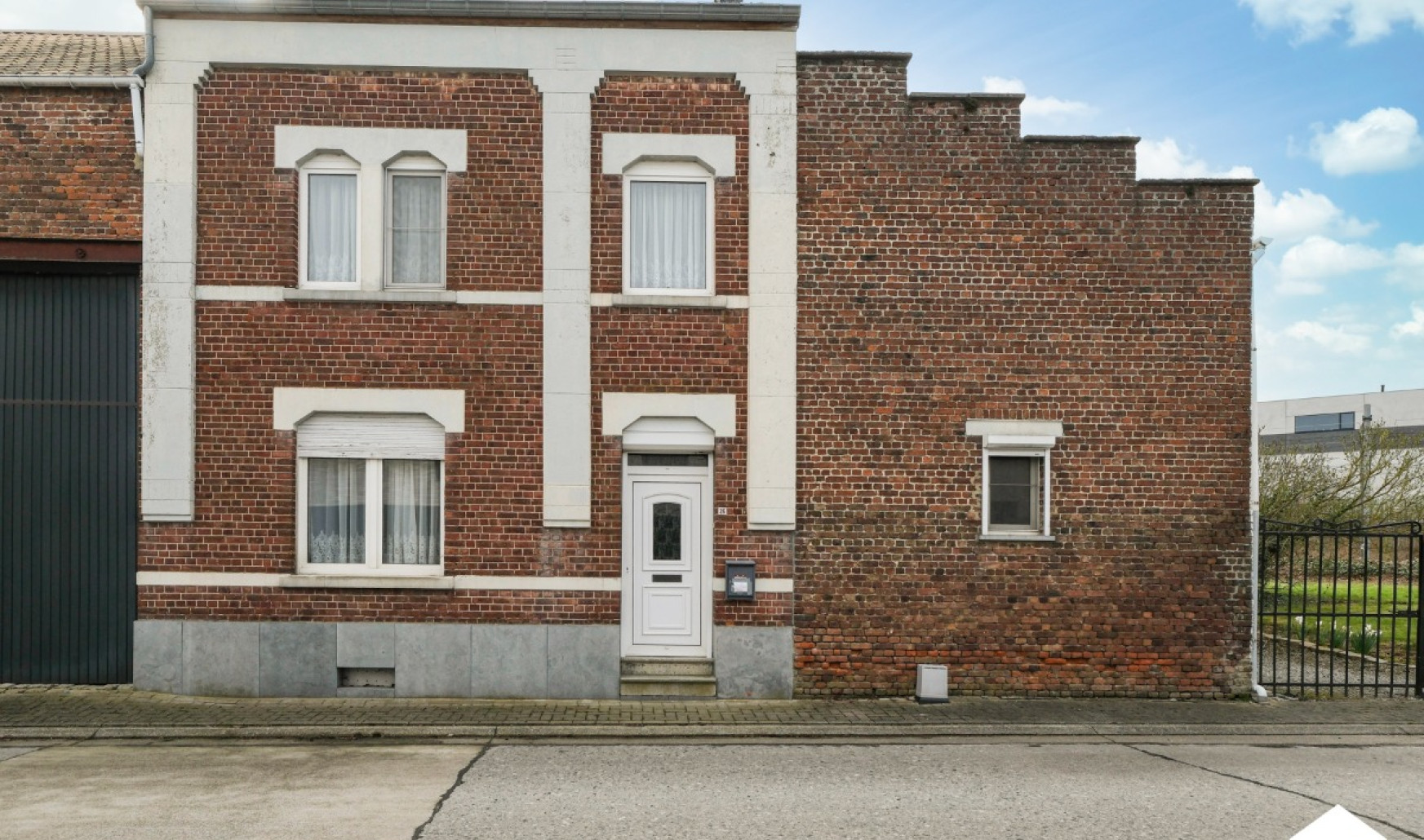 Statiestraat - 26 - - 3890