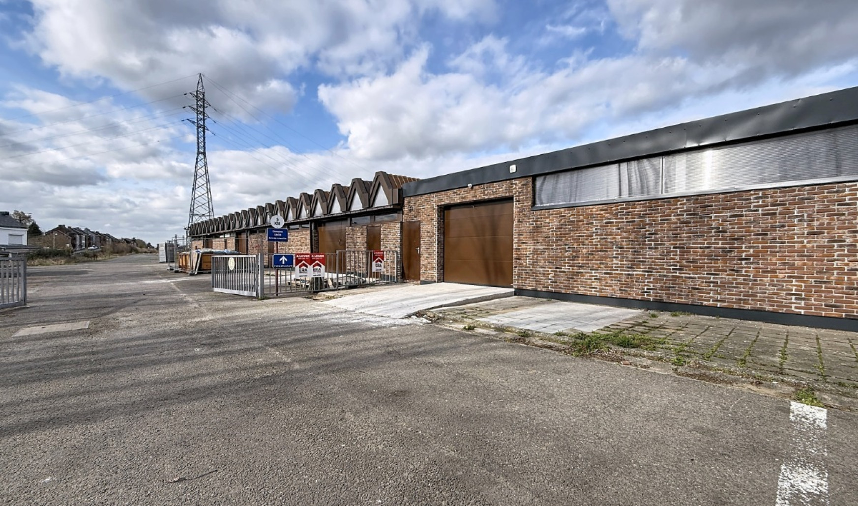 Place de la Gare - 0 - - 7170