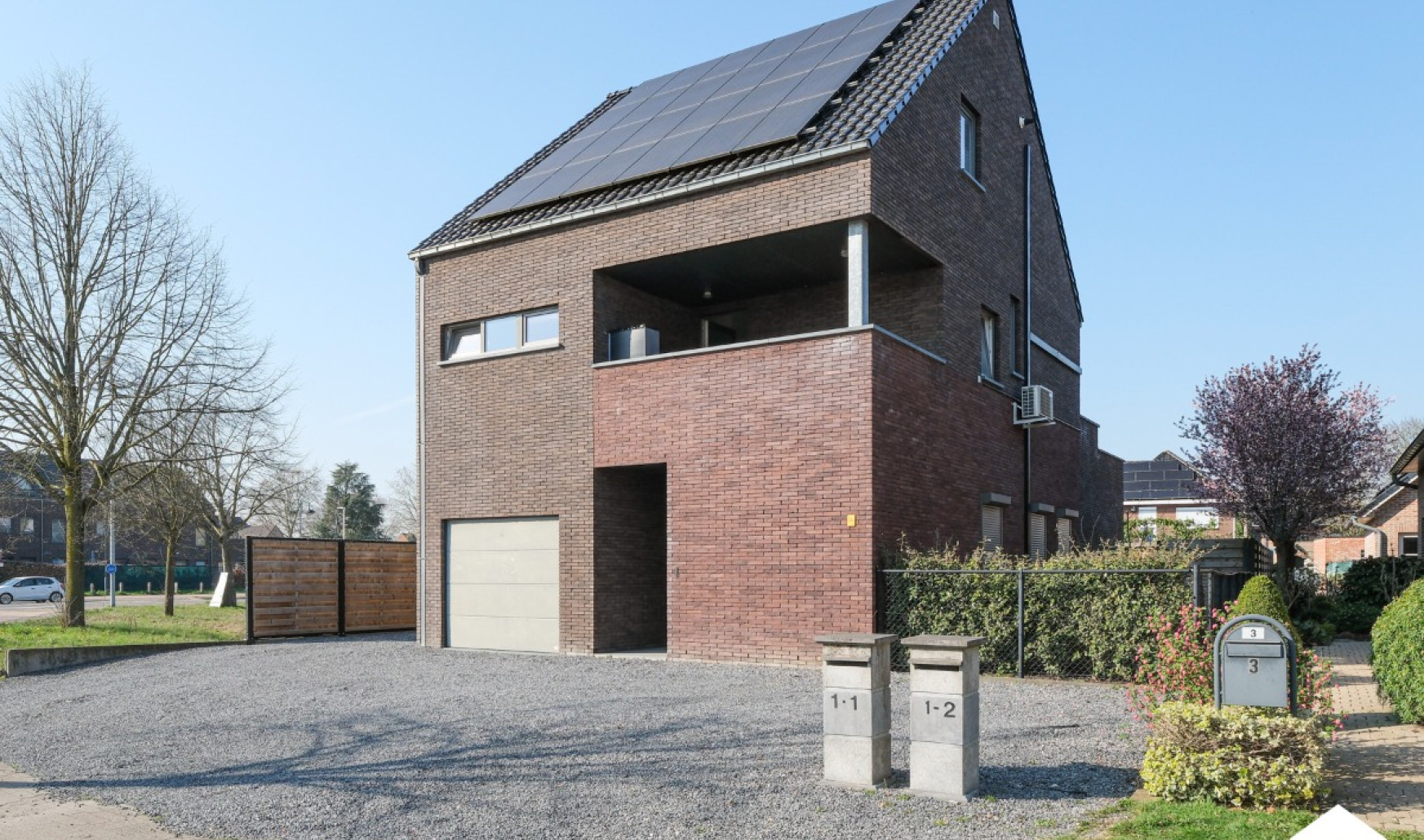 Vliegveldlaan - 1 - 2 - 3990