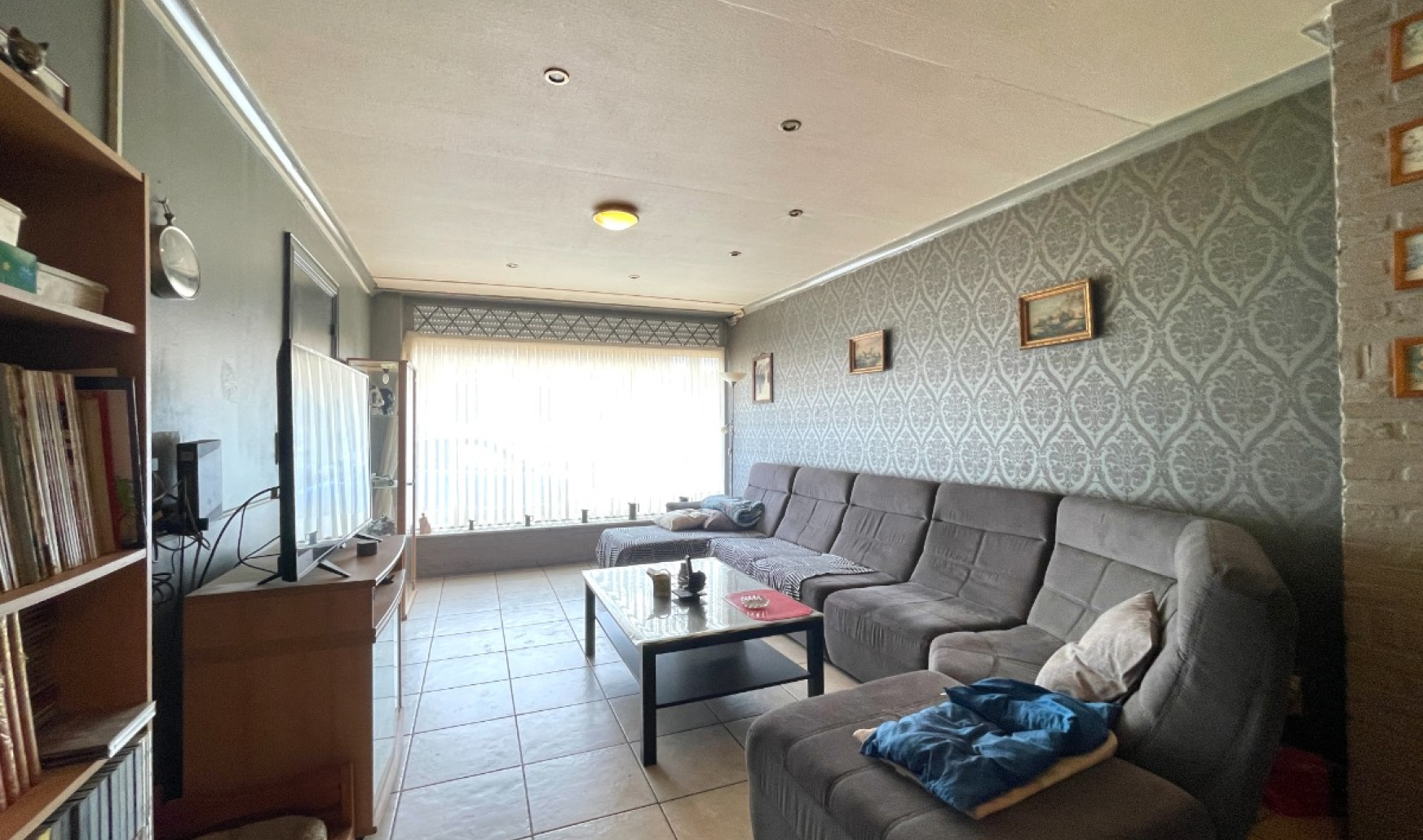 Dorpsplein - 14 - - 8851