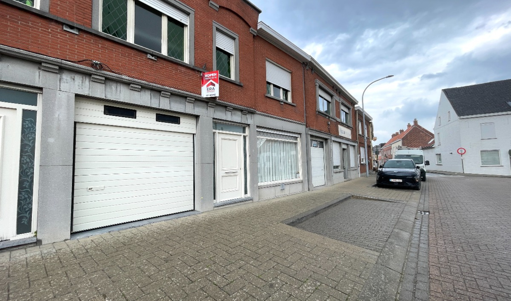 Dorpsplein - 15 - - 8851