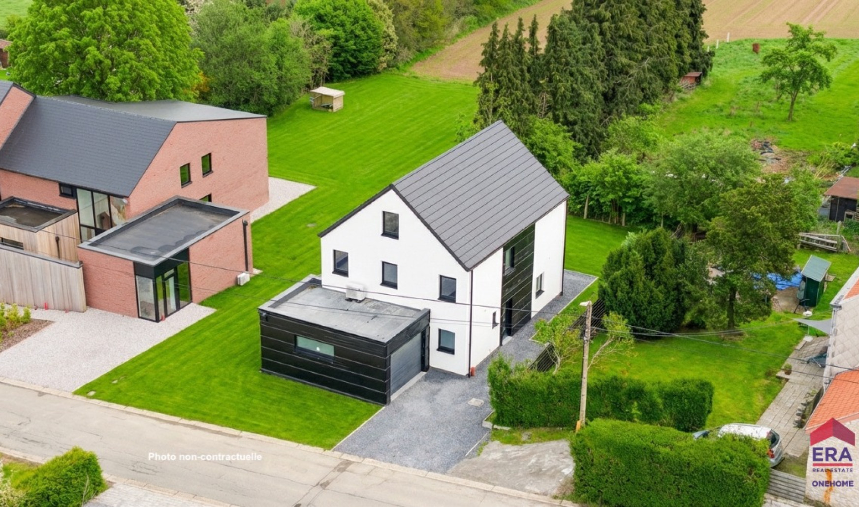 Rue Moray - 24 - - 4218