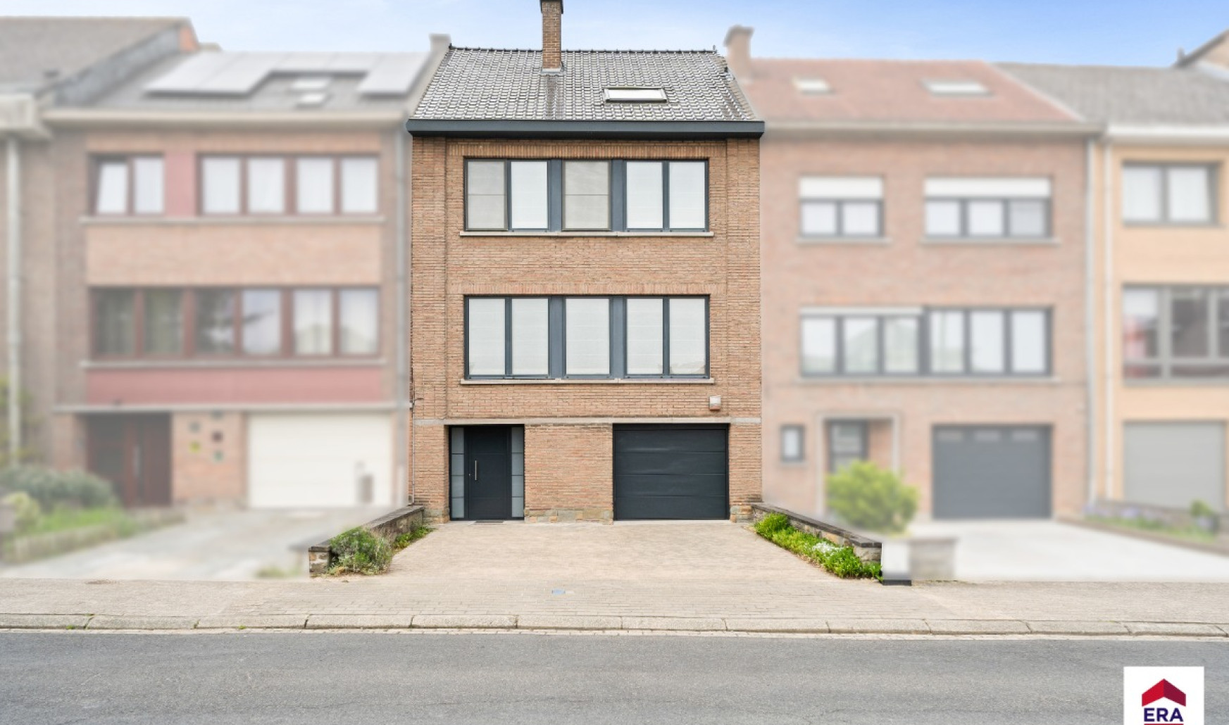 Emile de Blutslaan - 12 - - 1702