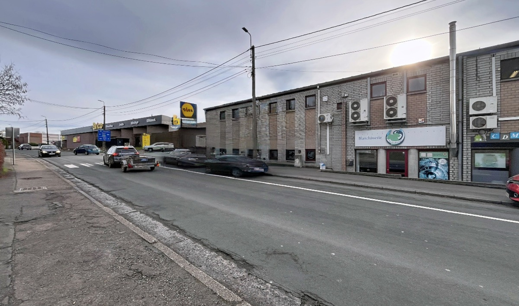 Rue Saint-Éloi - 52 - E - 4300