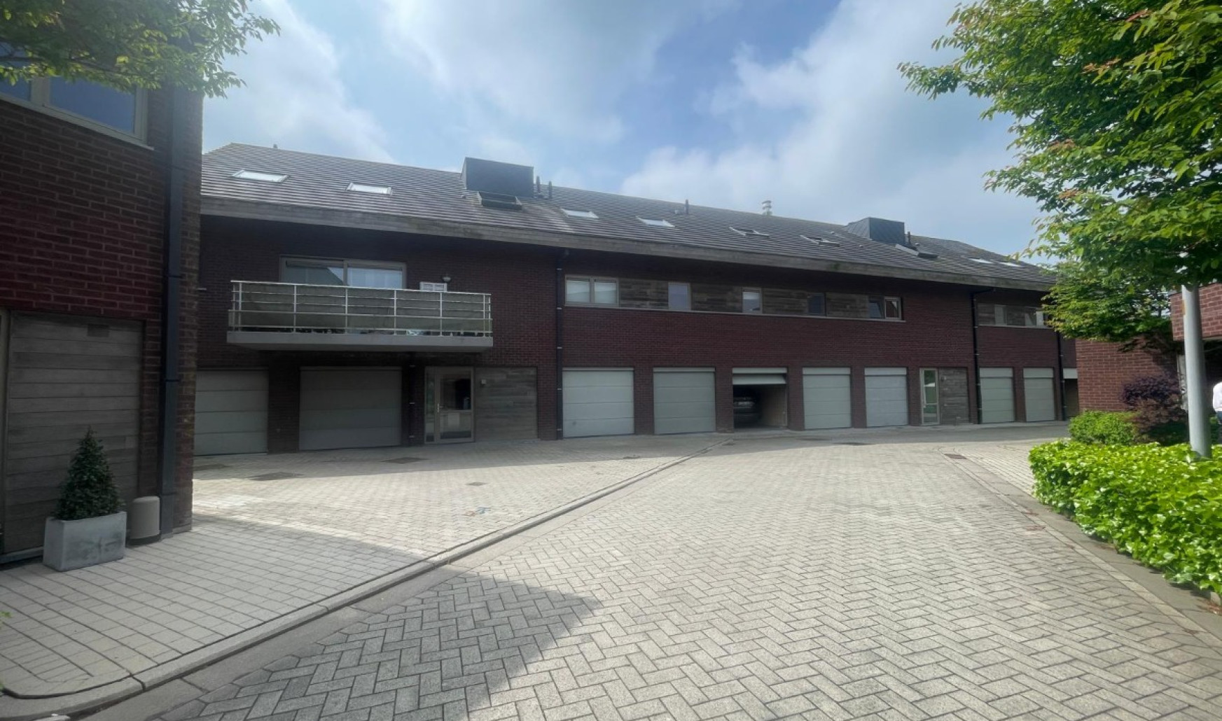 De Renne - 2 - 0201 - 8980