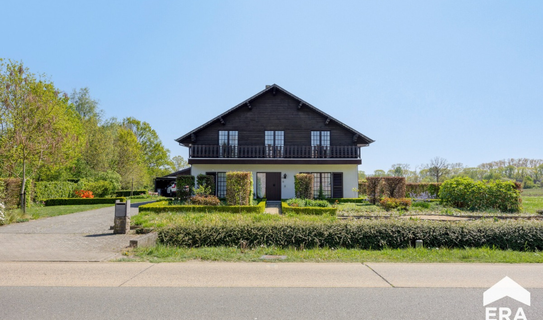 Aardseweg - 75 - - 2440