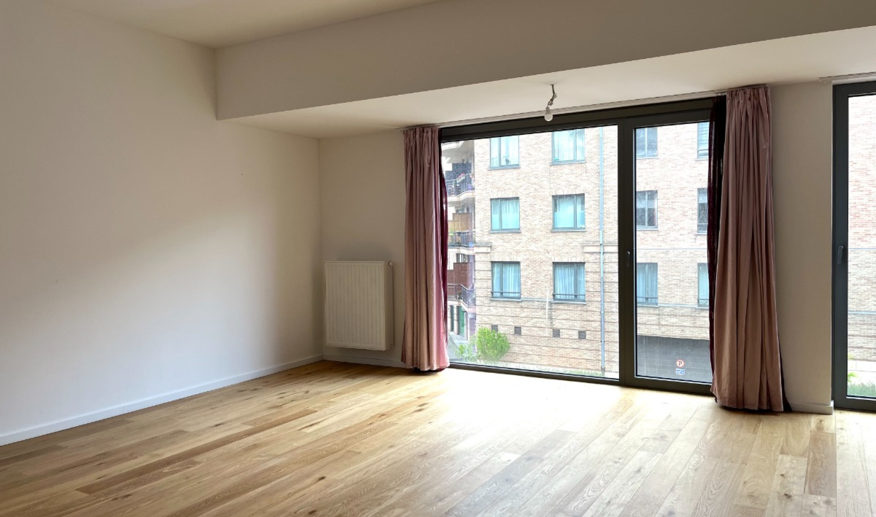 Avenue Marcel Thiry - 75 - - 1200