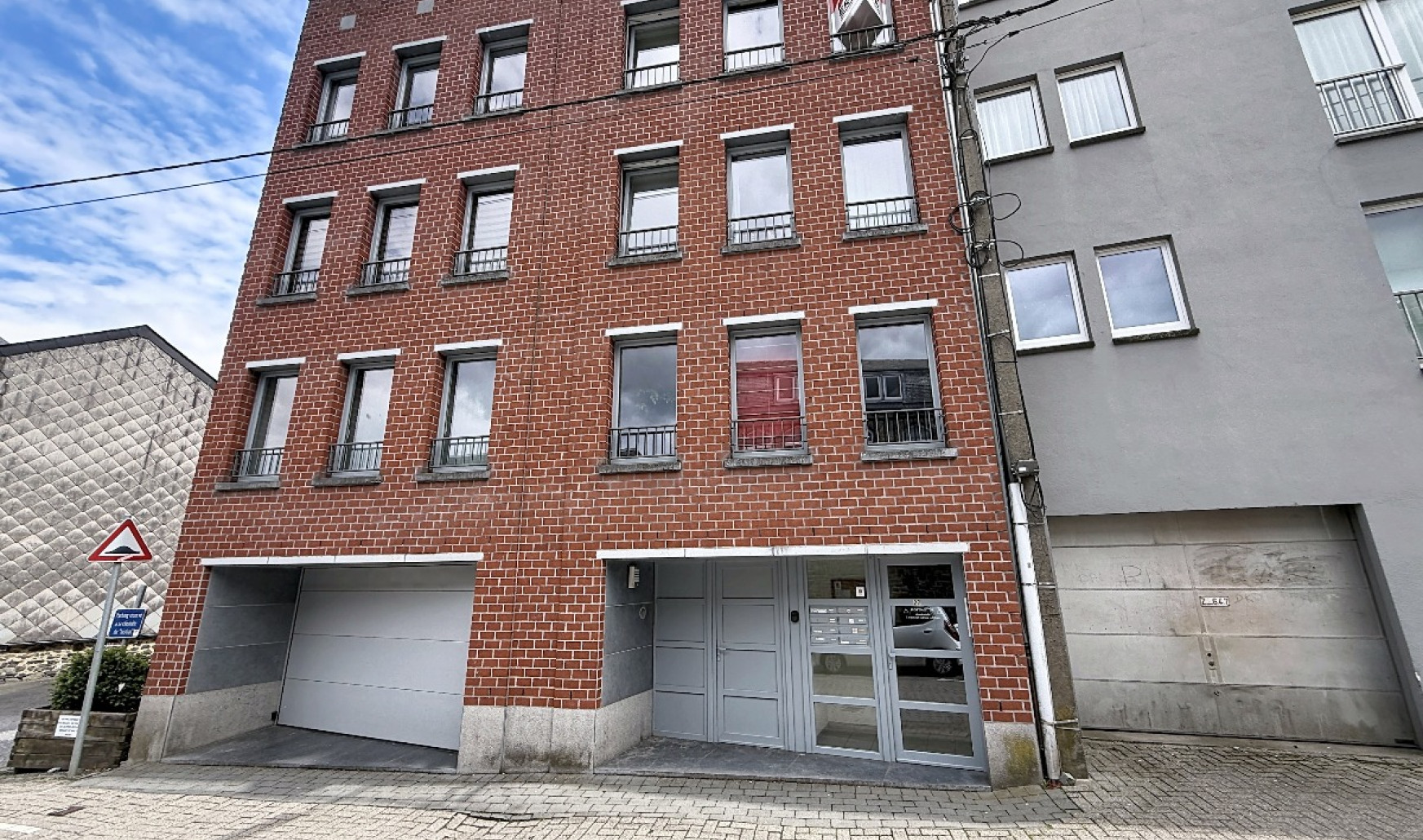 Rue des Ecoles - 27 - C1 - 6600