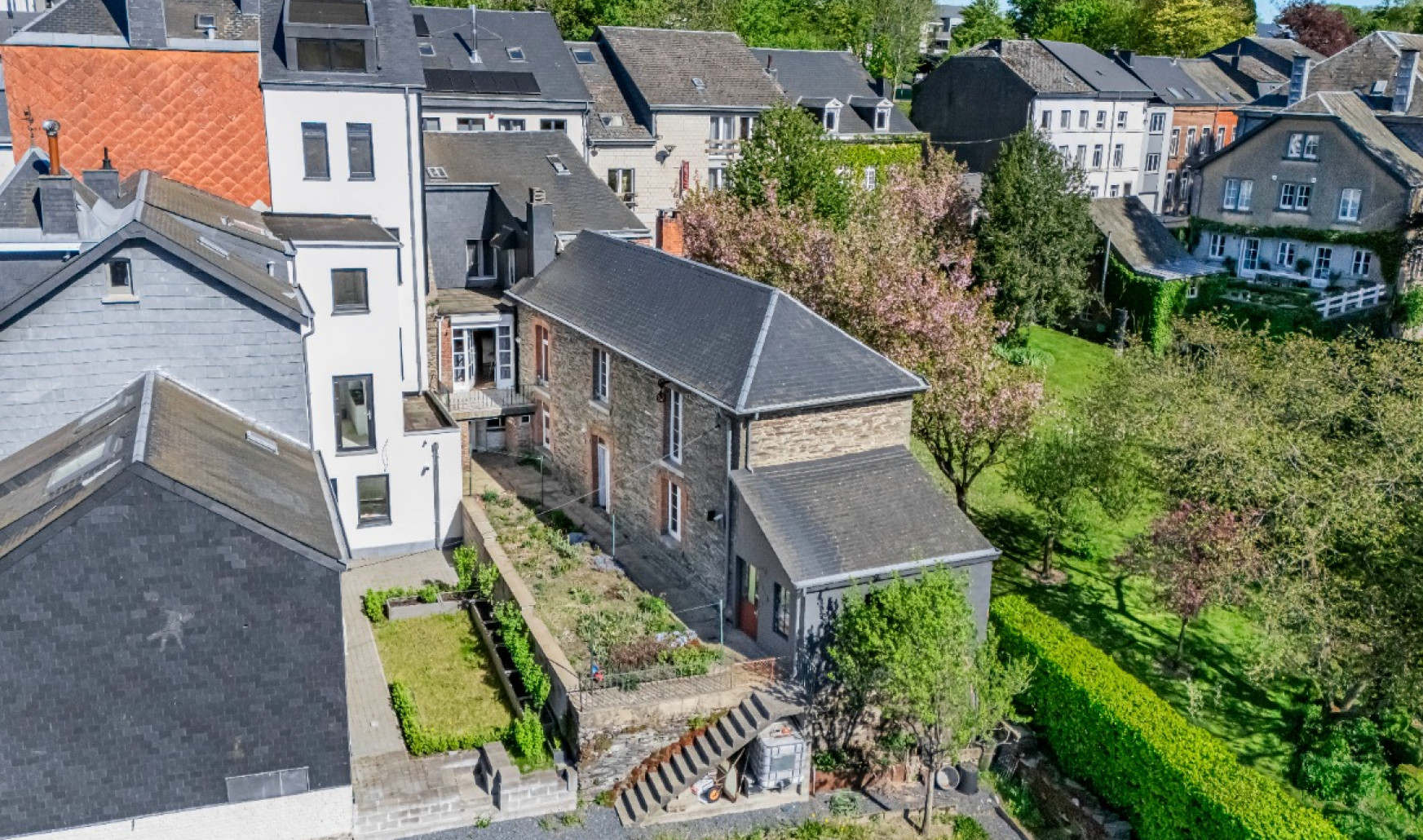 Rue Lucien burnotte - 44 - - 6840