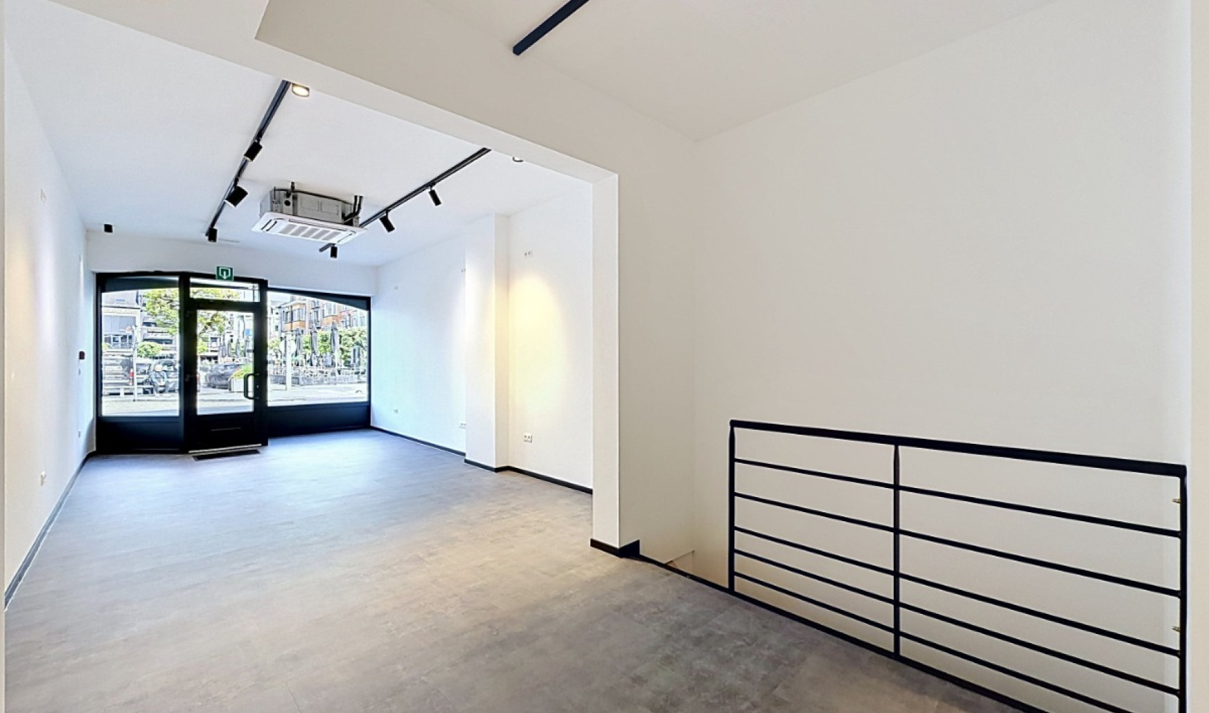 Place Mac Auliffe - 49 - - 6600