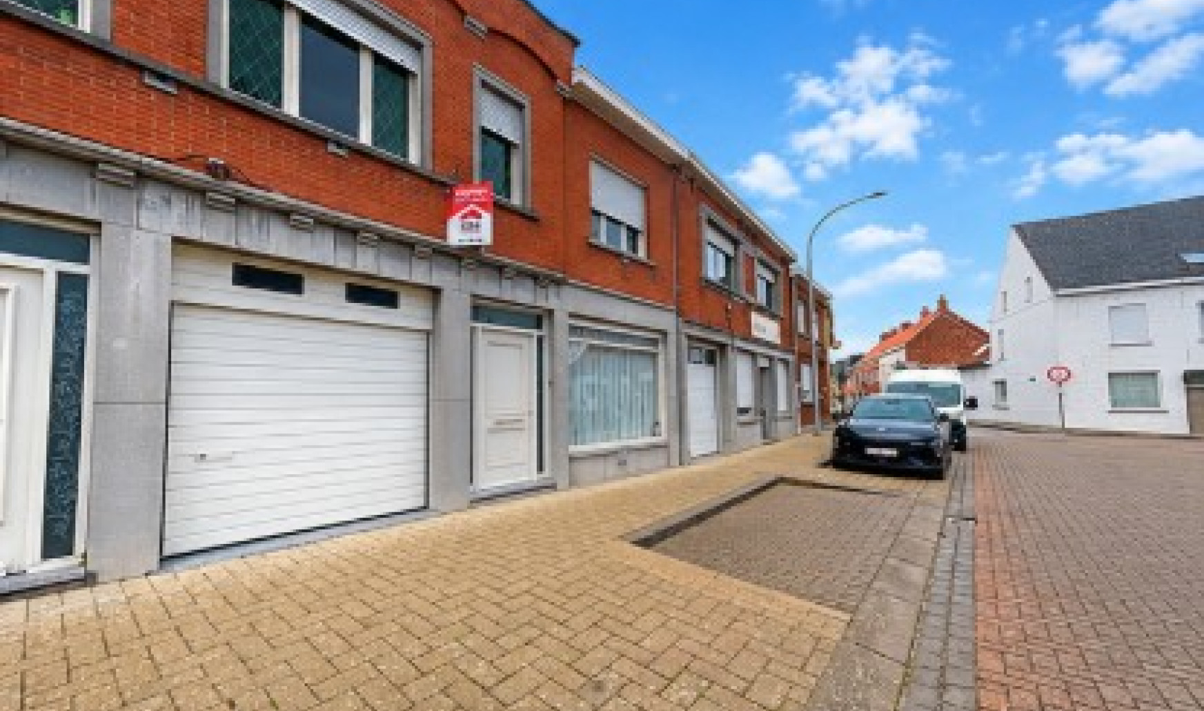 Dorpsplein - 15 - - 8851