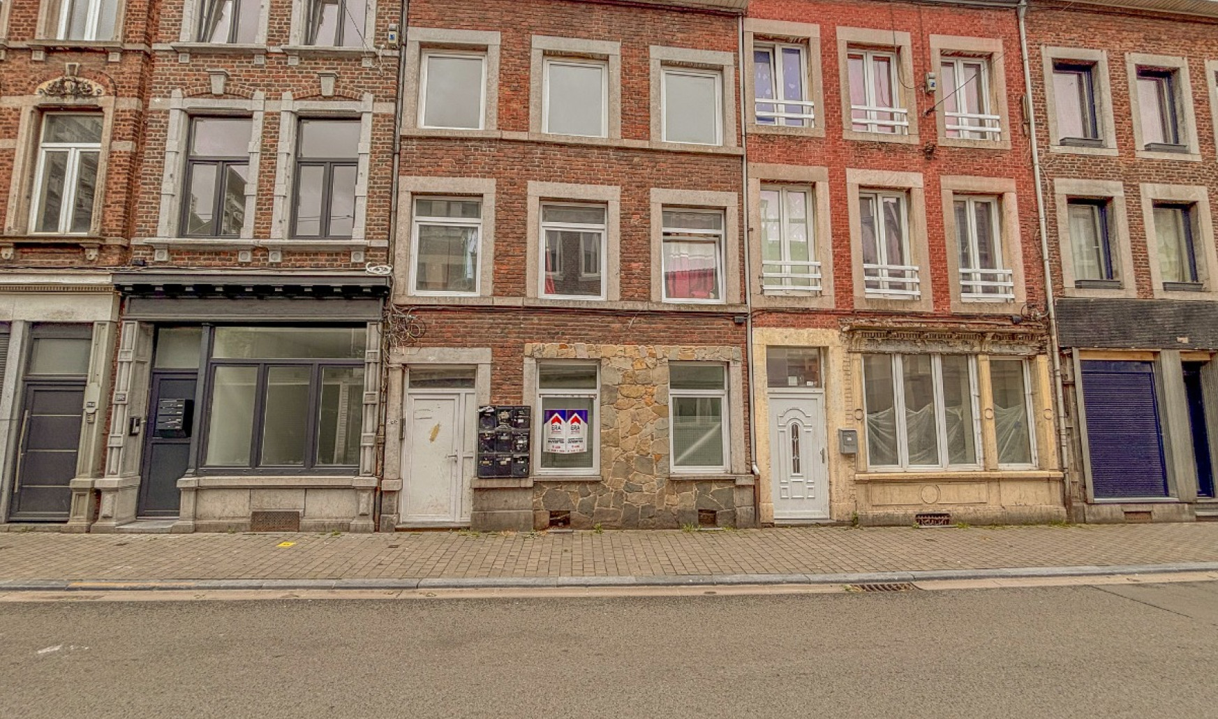 Rue Saint Léonard - 200 - - 4000
