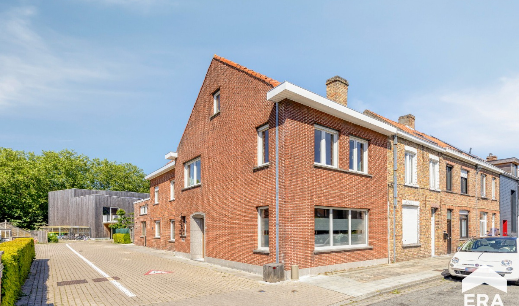Hogeweg - 136 - - 8200