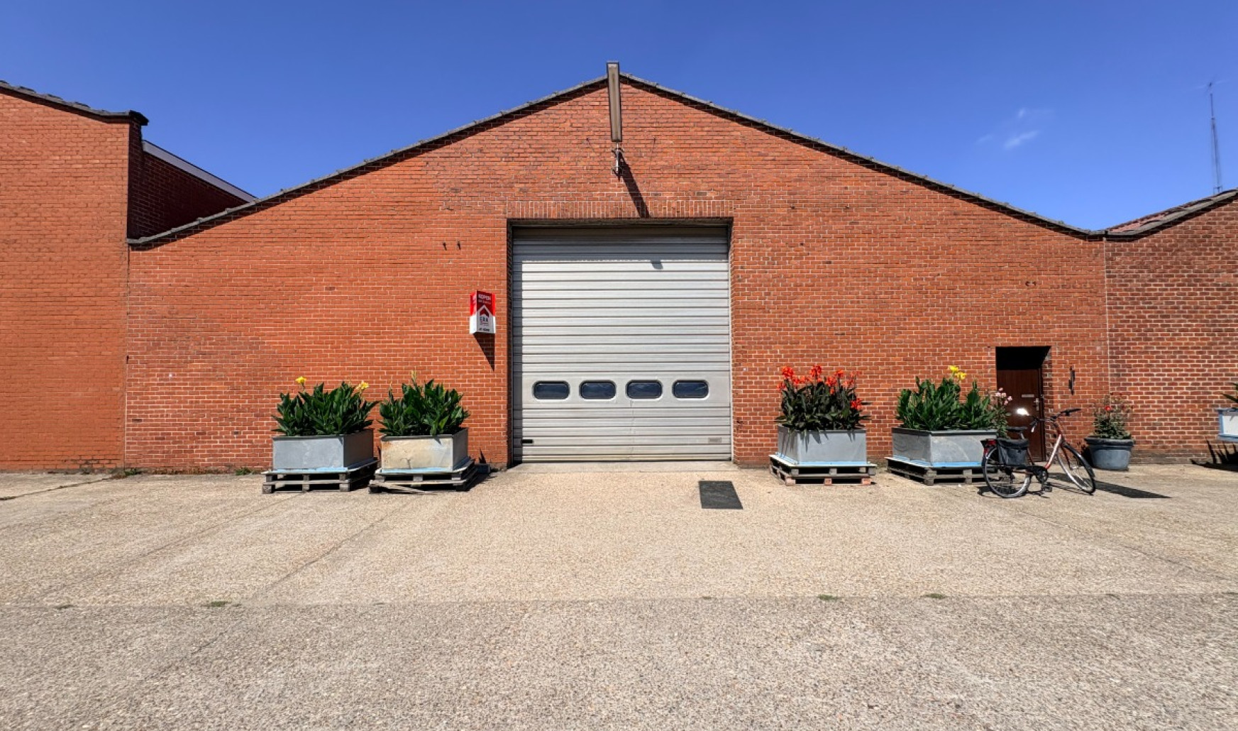 Stationstraat - 252 - loods 2 - 8890
