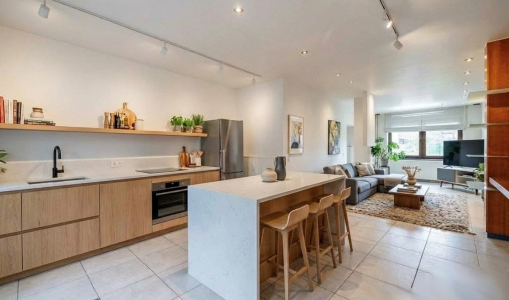 Rue Francois-Jean-Piessevaux - 27 - - 6762