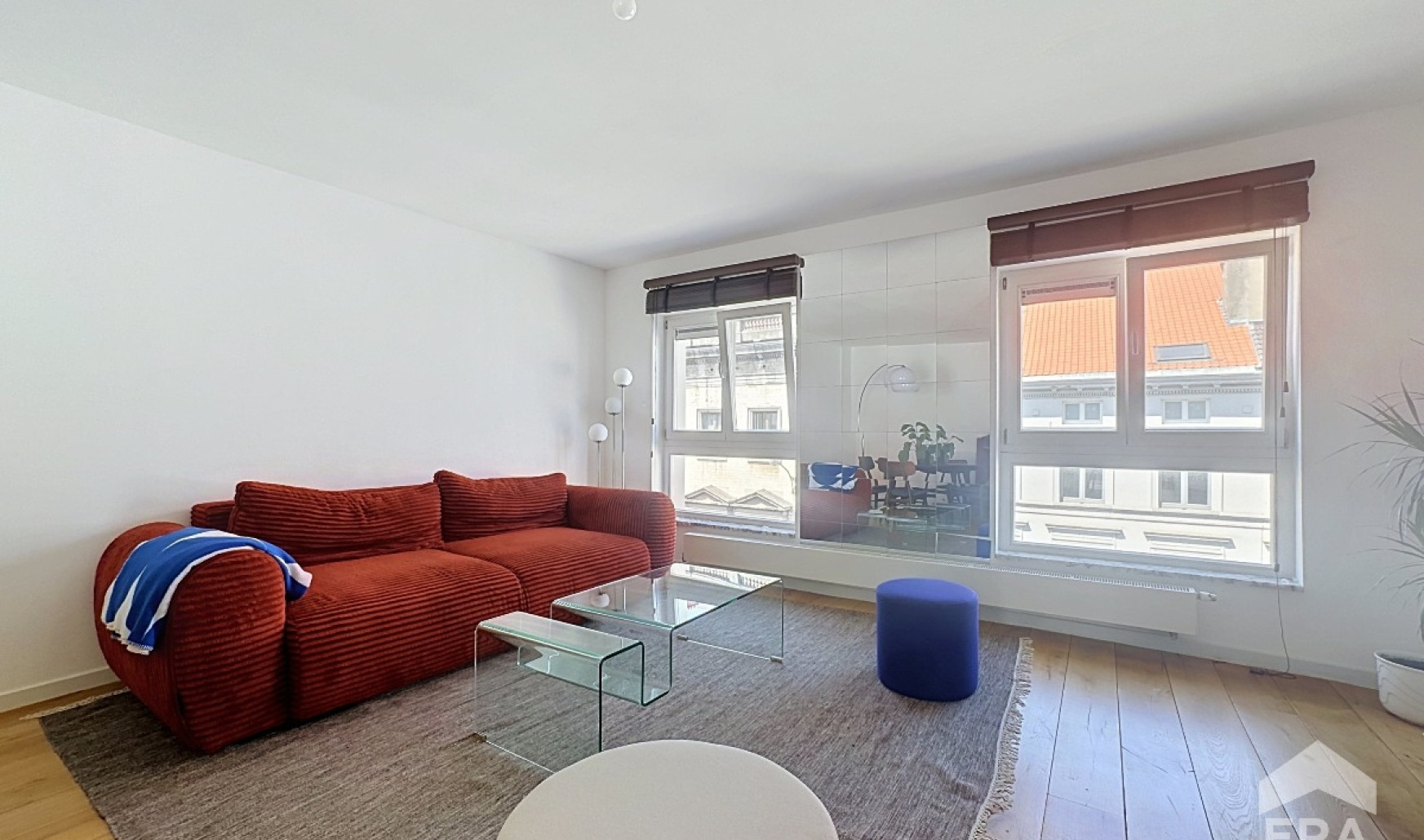 Rue Royale - 233 - - 1210