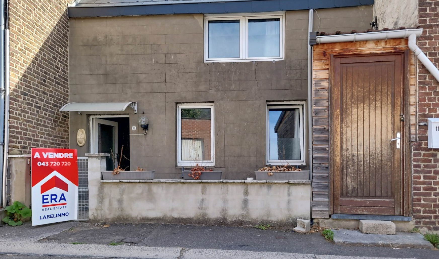 Rue Nicolas Jadot - 10 - - 4500
