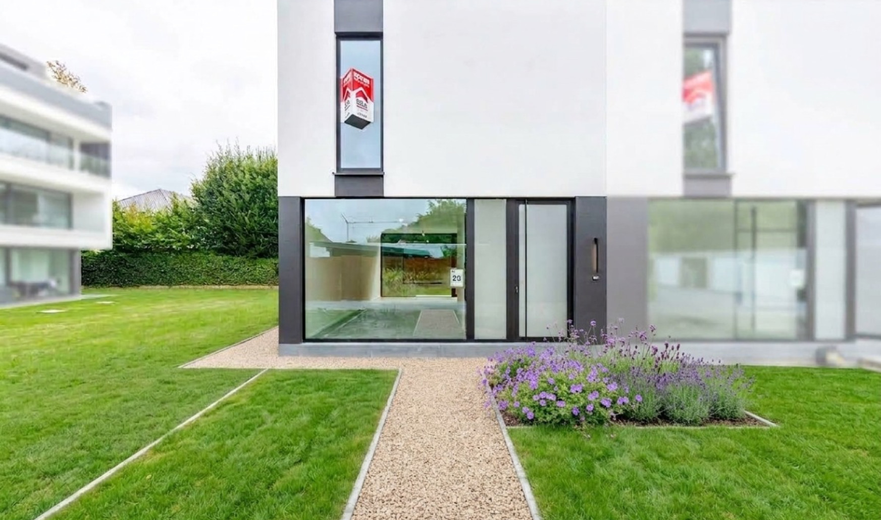 Churchillsteenweg - 19 - - W3 - 9300