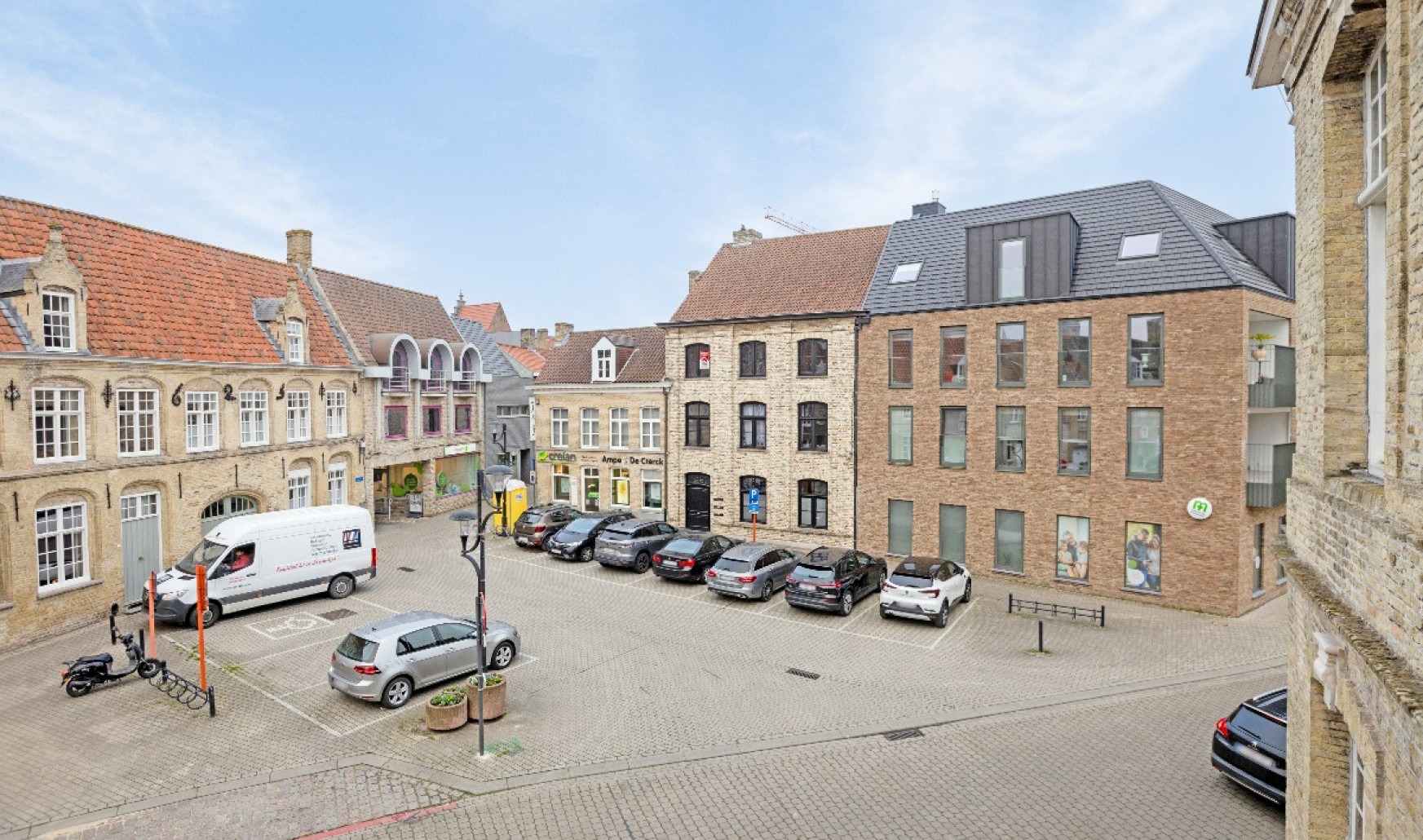 Houtmarkt - 4 - - 8630
