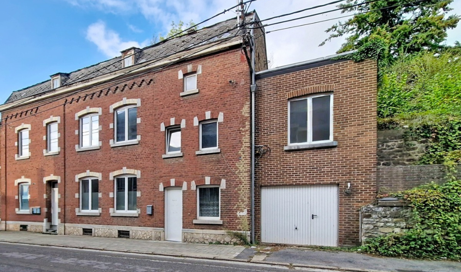 Rue du Val Notre Dame - 322 - - 4520