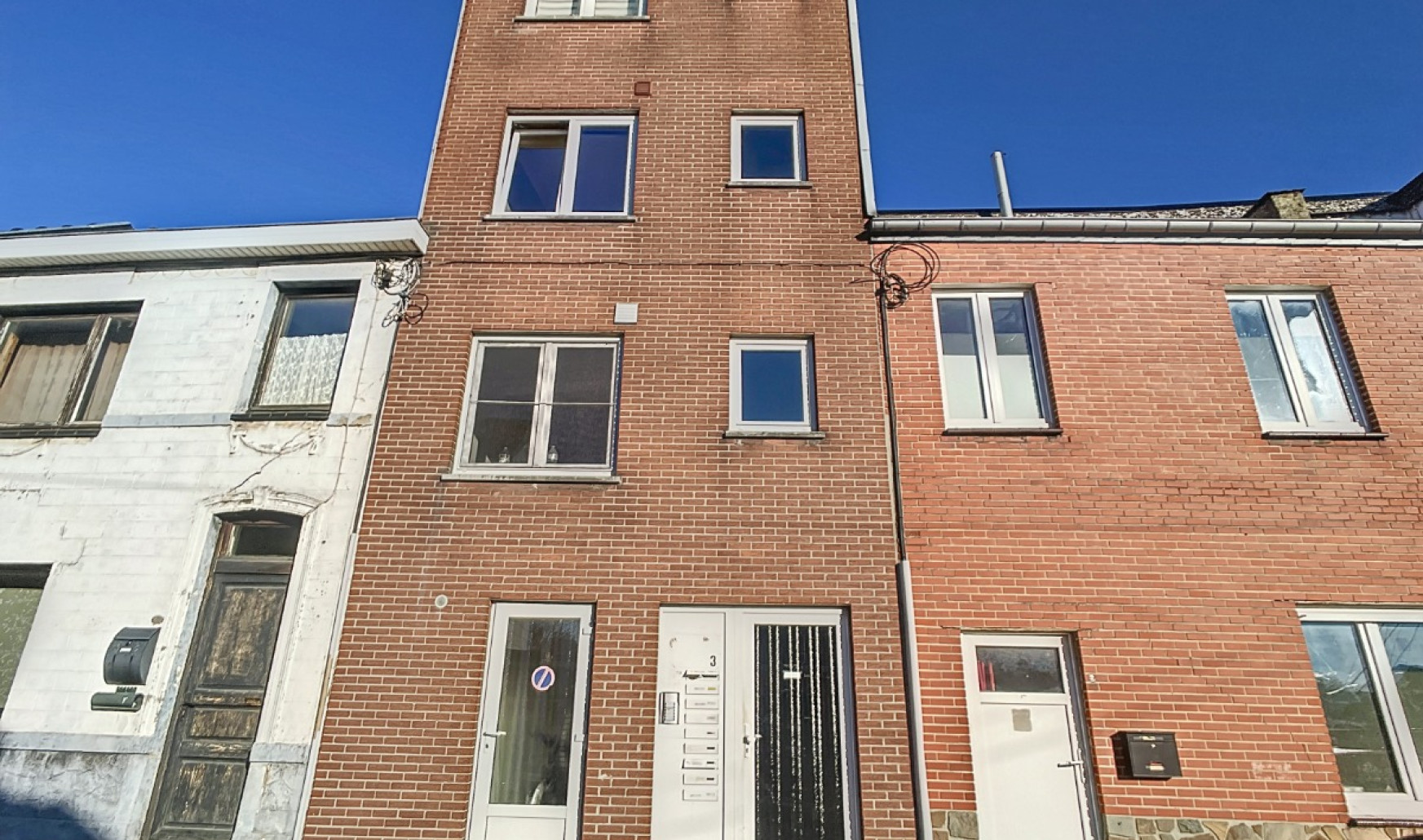 Place Brignoul - 3 - 4 - 4430