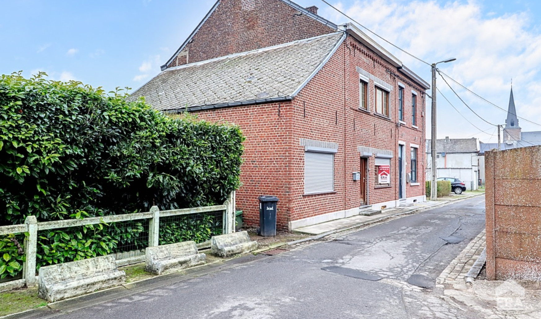 Rue du Perron - 28 - - 6181