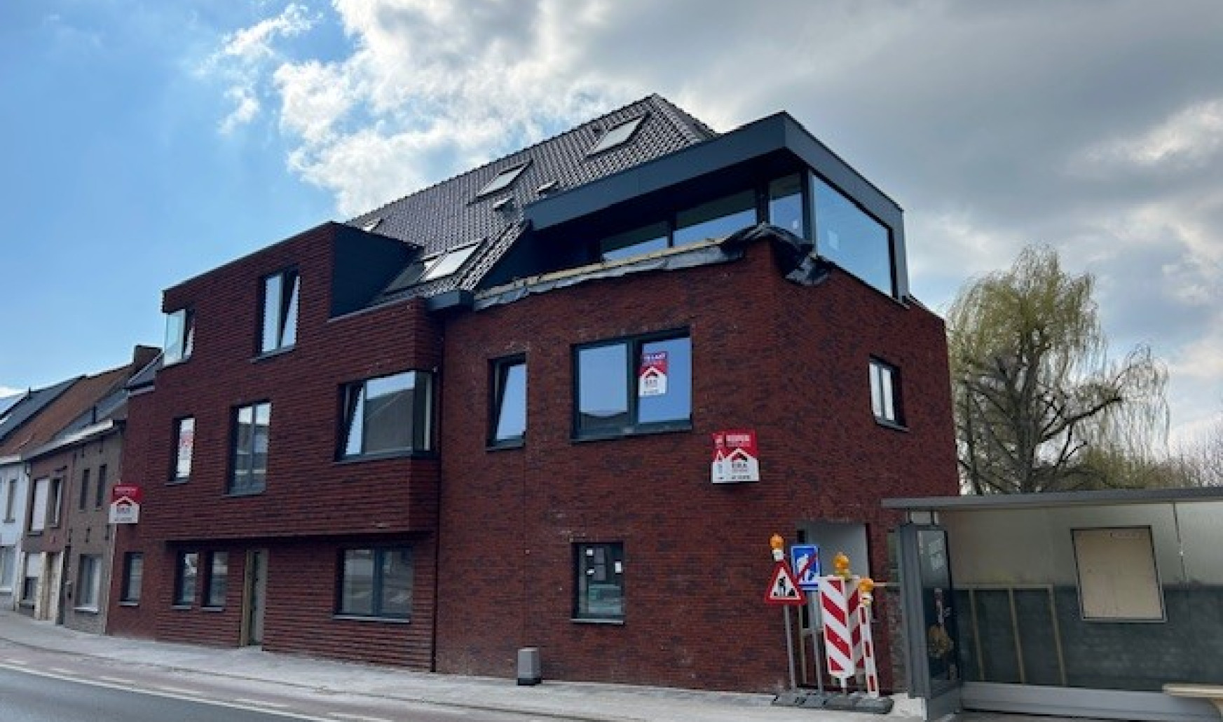Moeskroenstraat - 445-447 - 0.1 - 0.1 - 8930