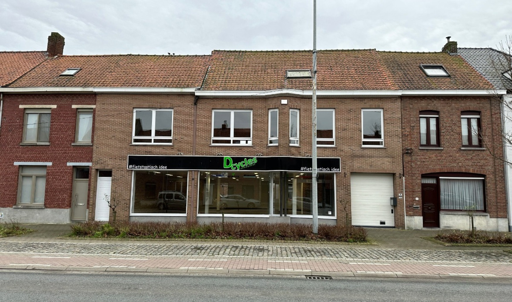 Menenstraat - 61 - - 8940