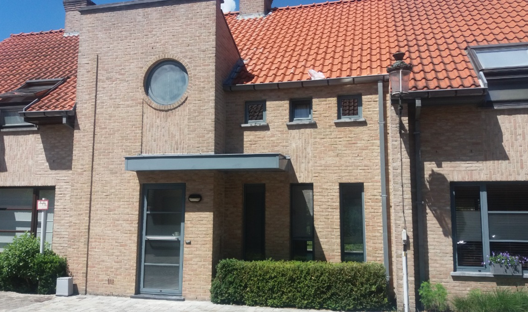 James Wealestraat - 19 - - 8000