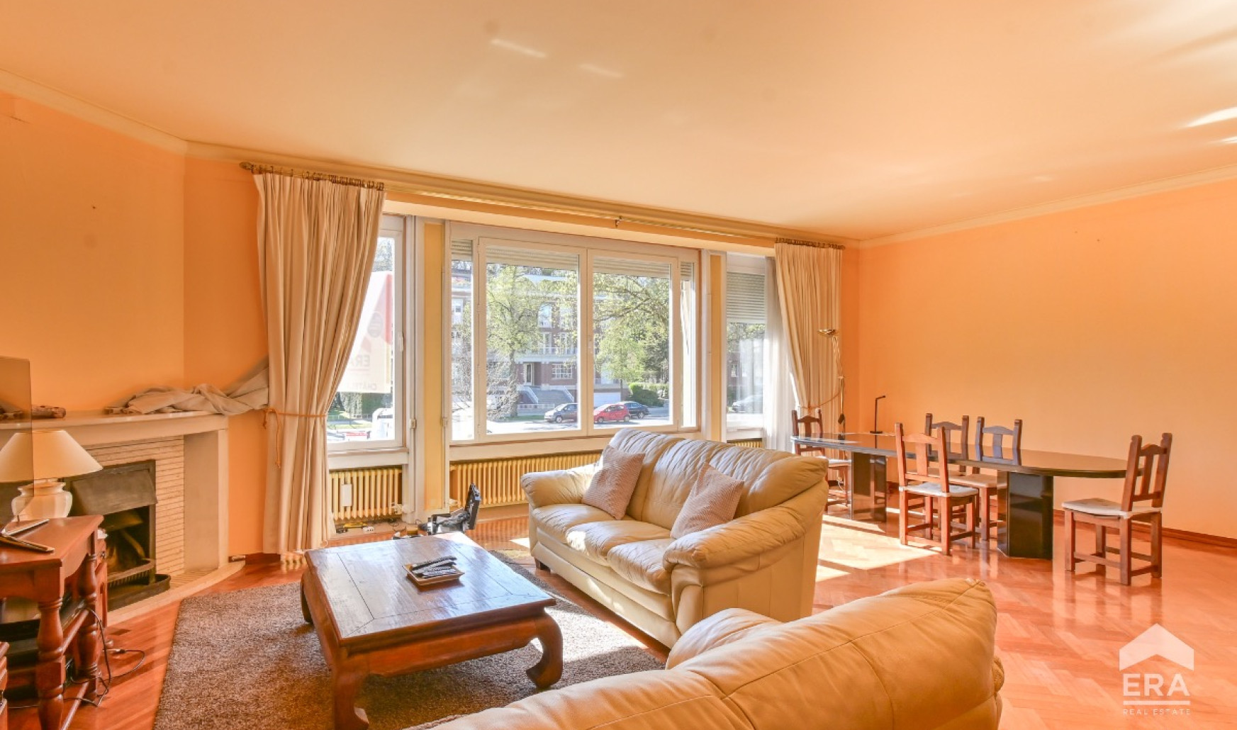 Avenue Franklin Roosevelt - 210 - - 1000