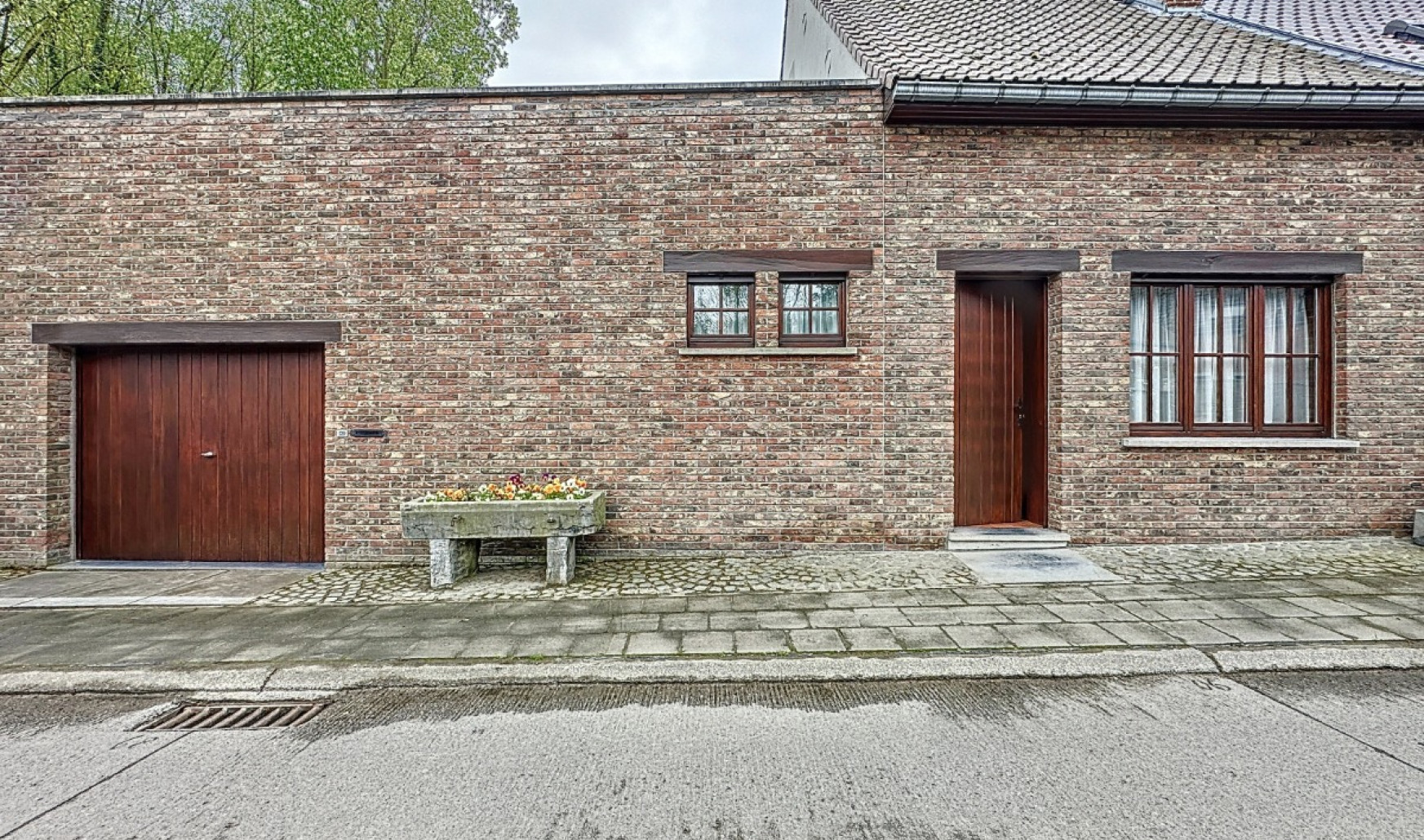 Rue de la Centenaire - 129 - - 7050