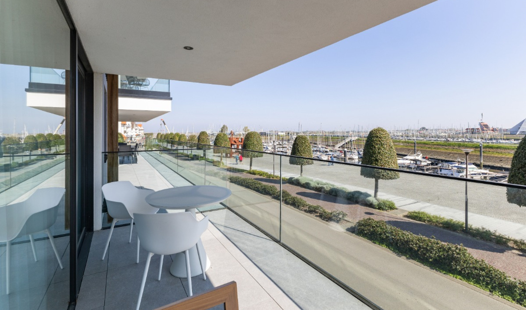 Robert Orlentpromenade (Board Walk) - 9B - - 8620