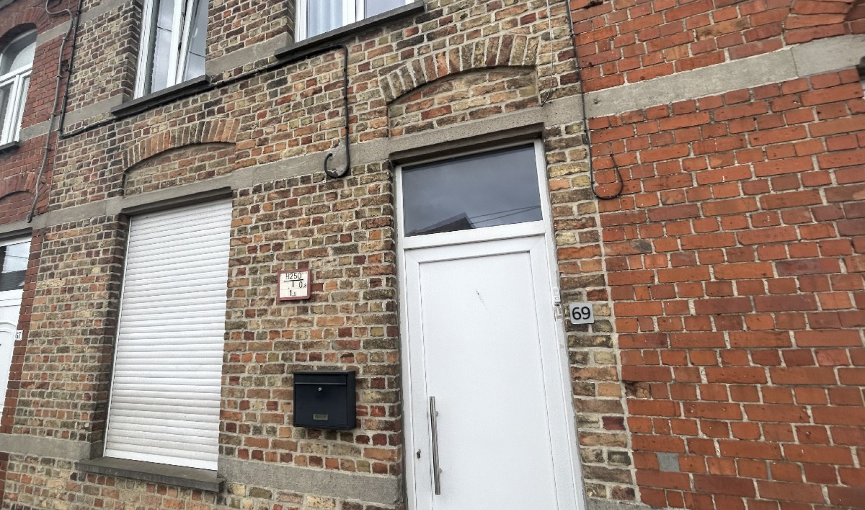 Stationstraat - 69 - - 8890