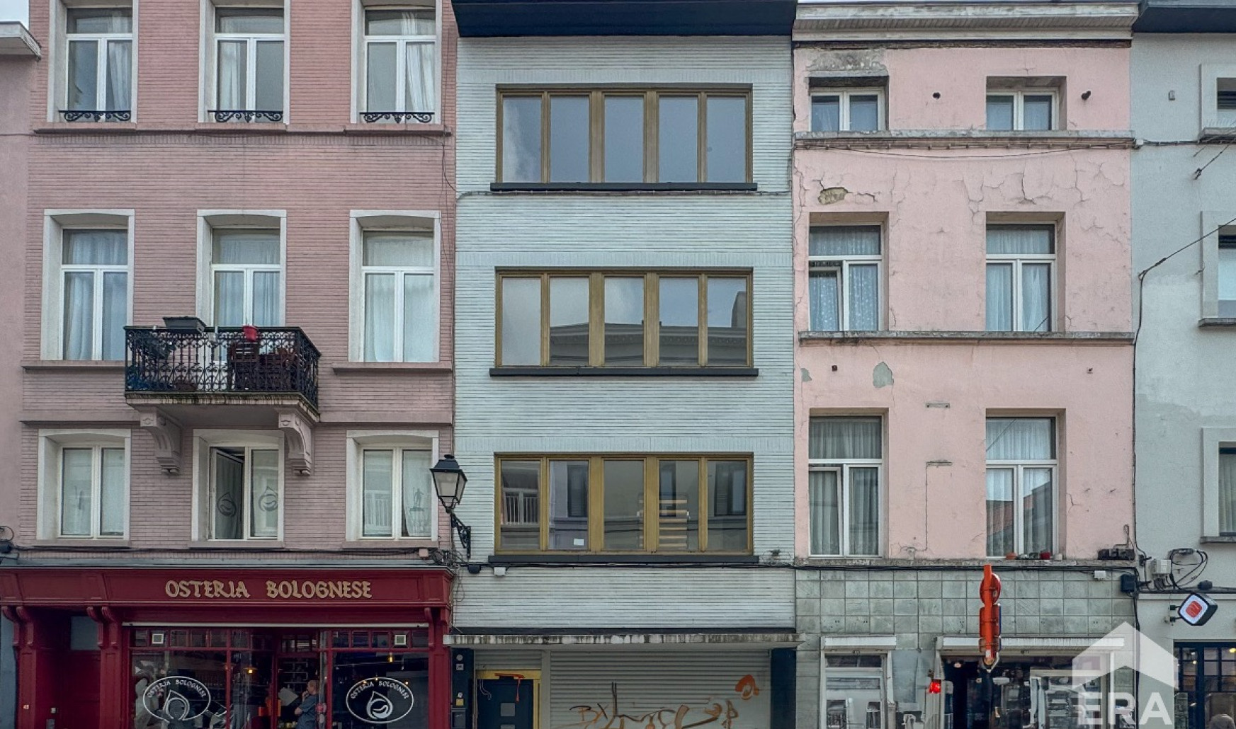 Rue de la Paix - 47 - - 1050
