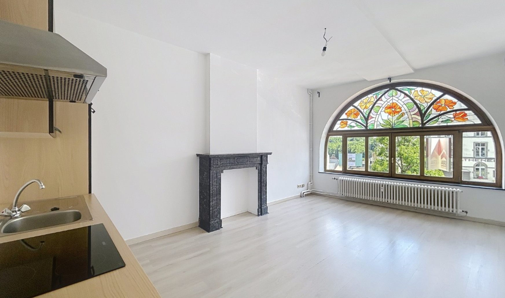 Rue Lucien Burnotte - 9 - /1 - 6840