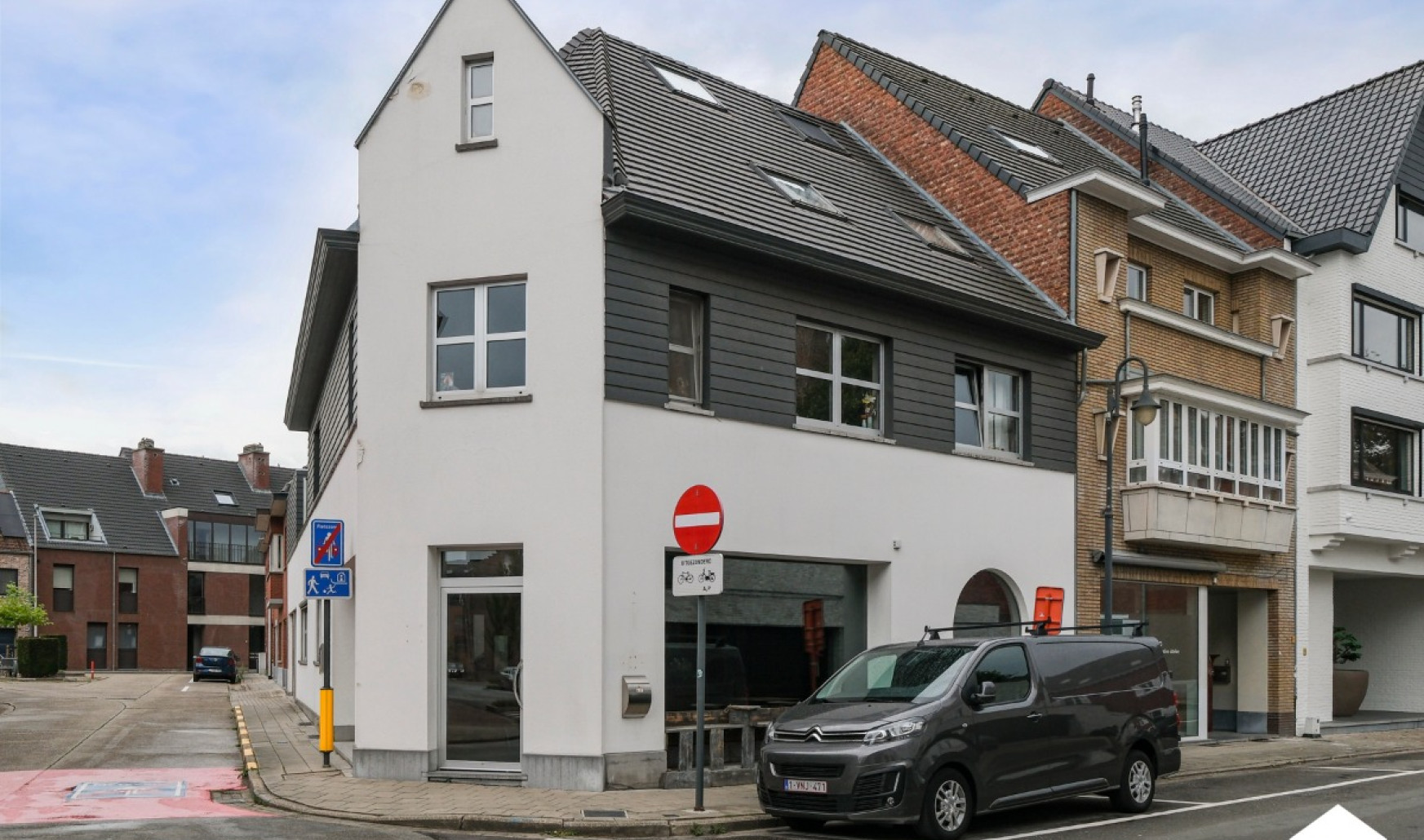 Varkensmarkt - 22 - - 3590