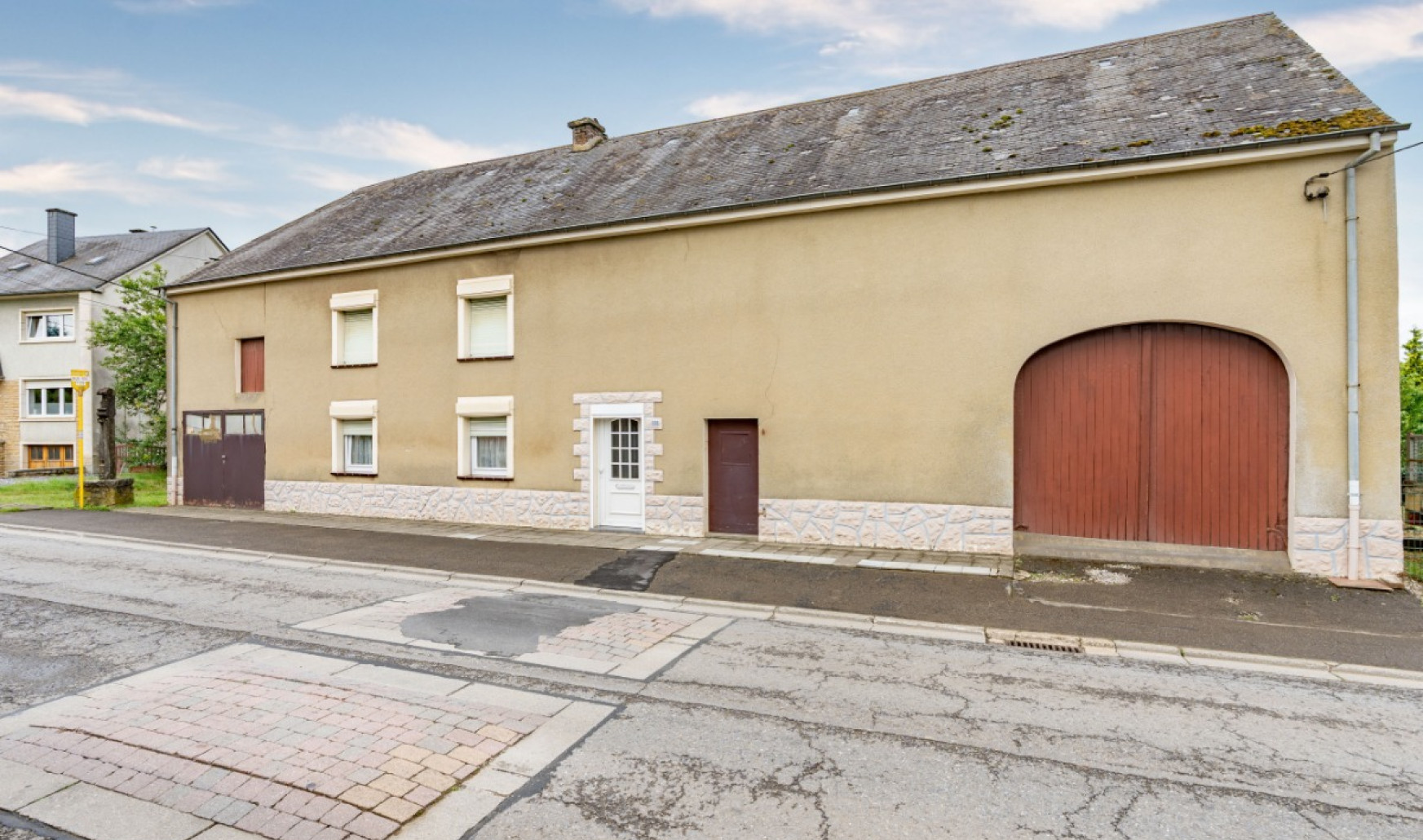 Rue Albert Ier - 83 - - 6780