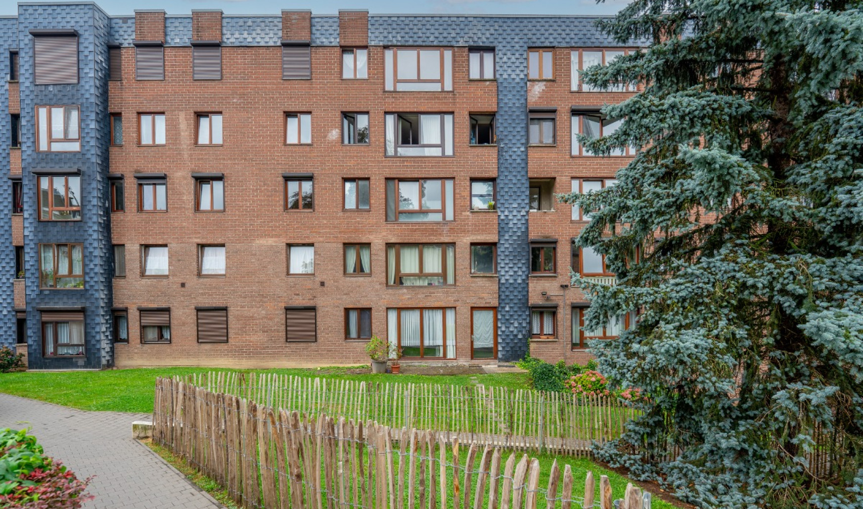 Rue du Premier de Ligne - 3 - 215 - 4800