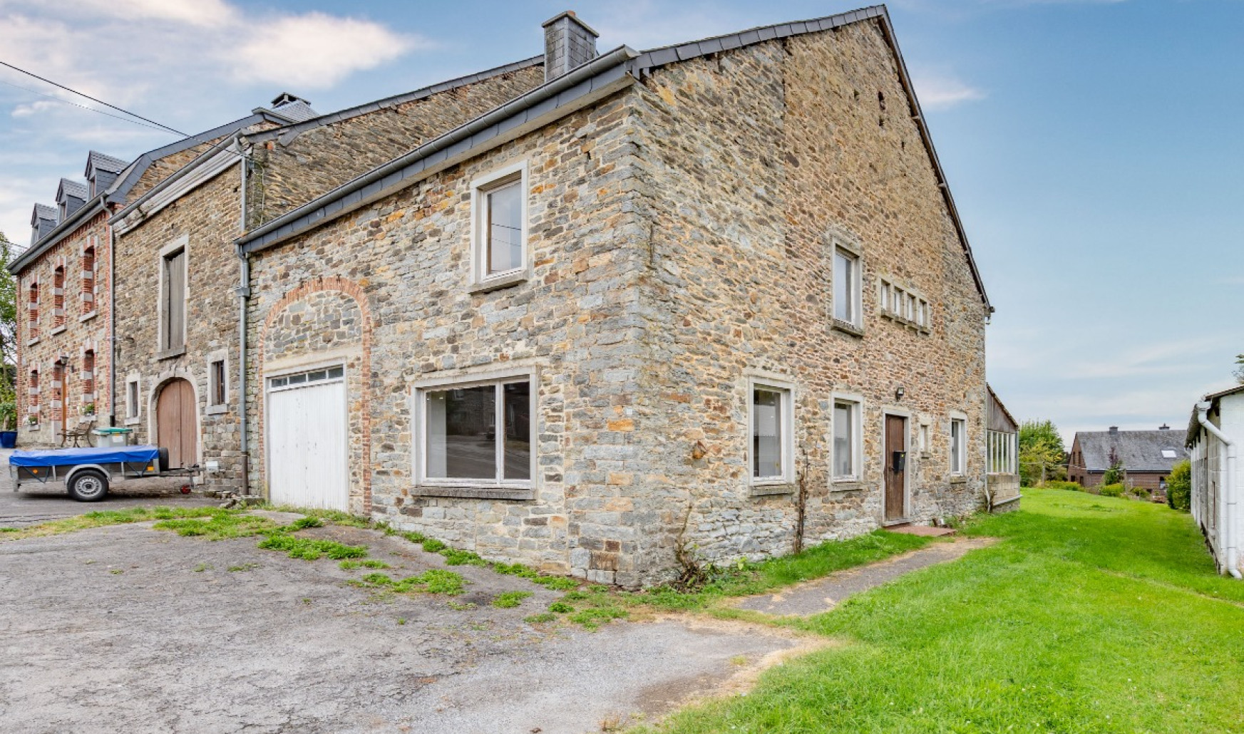 Rue de Chamont - 81 - - 6890