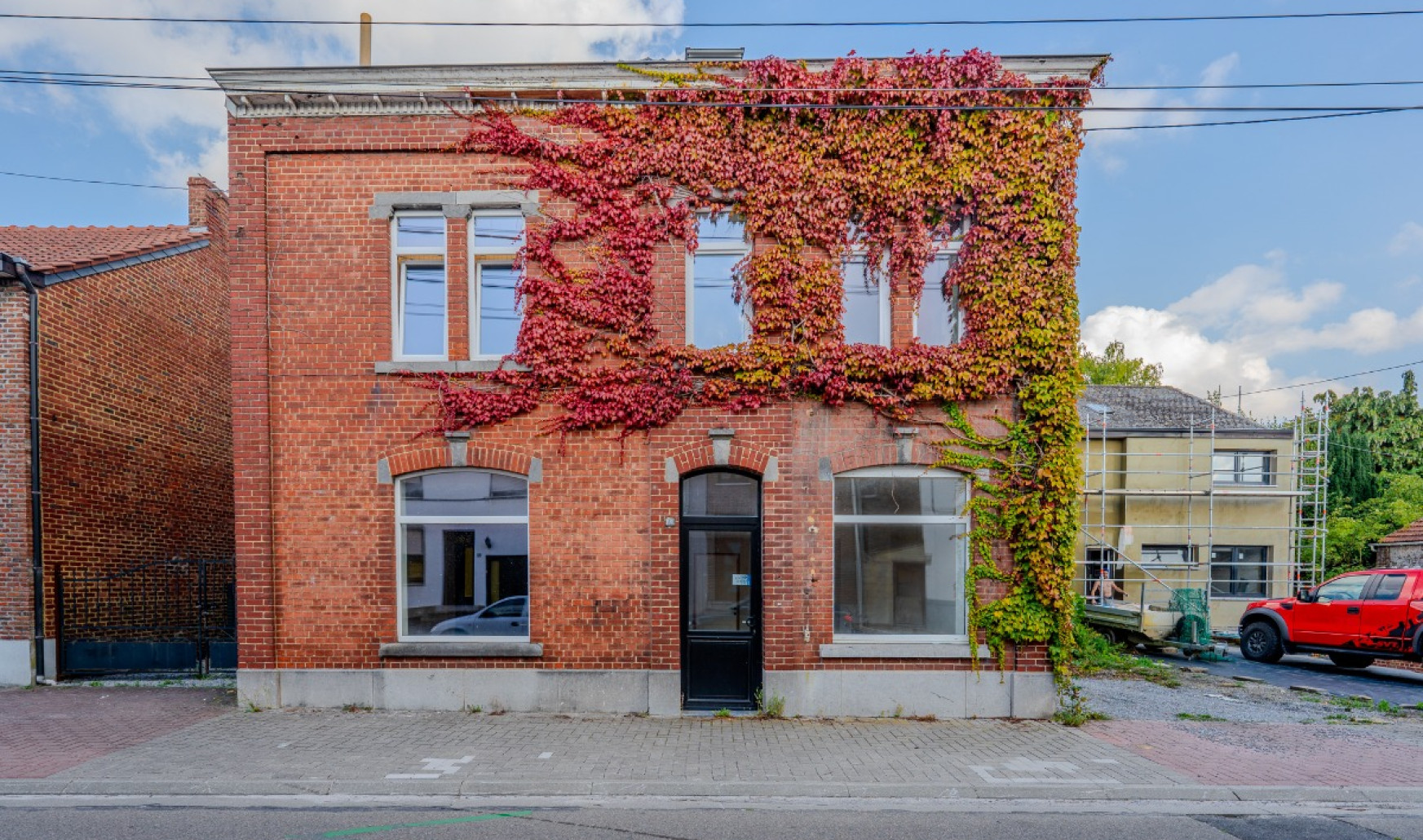 Rue des Alloux - 109 - - 5060