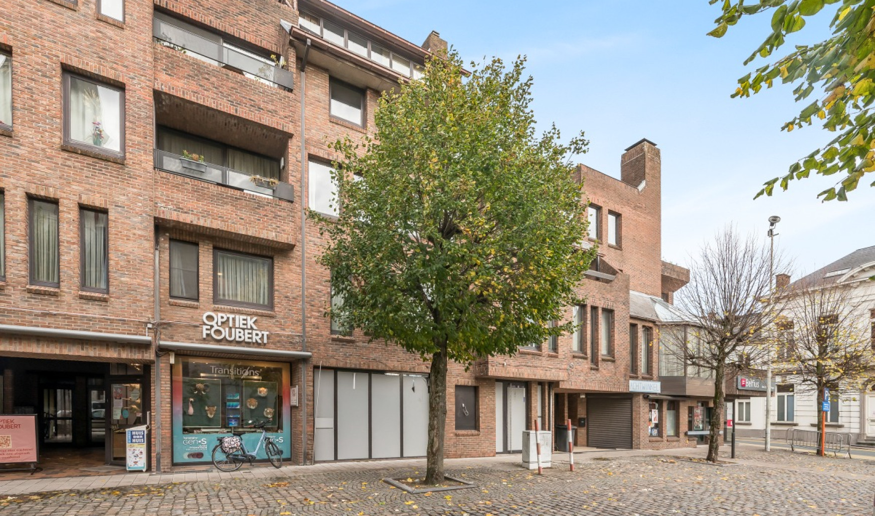 Onze-Lieve-Vrouweplein - 15C - - 9150