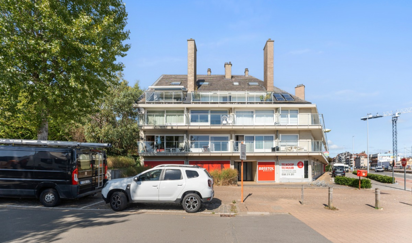 Koninginnelaan - 2 - Parking - 8670