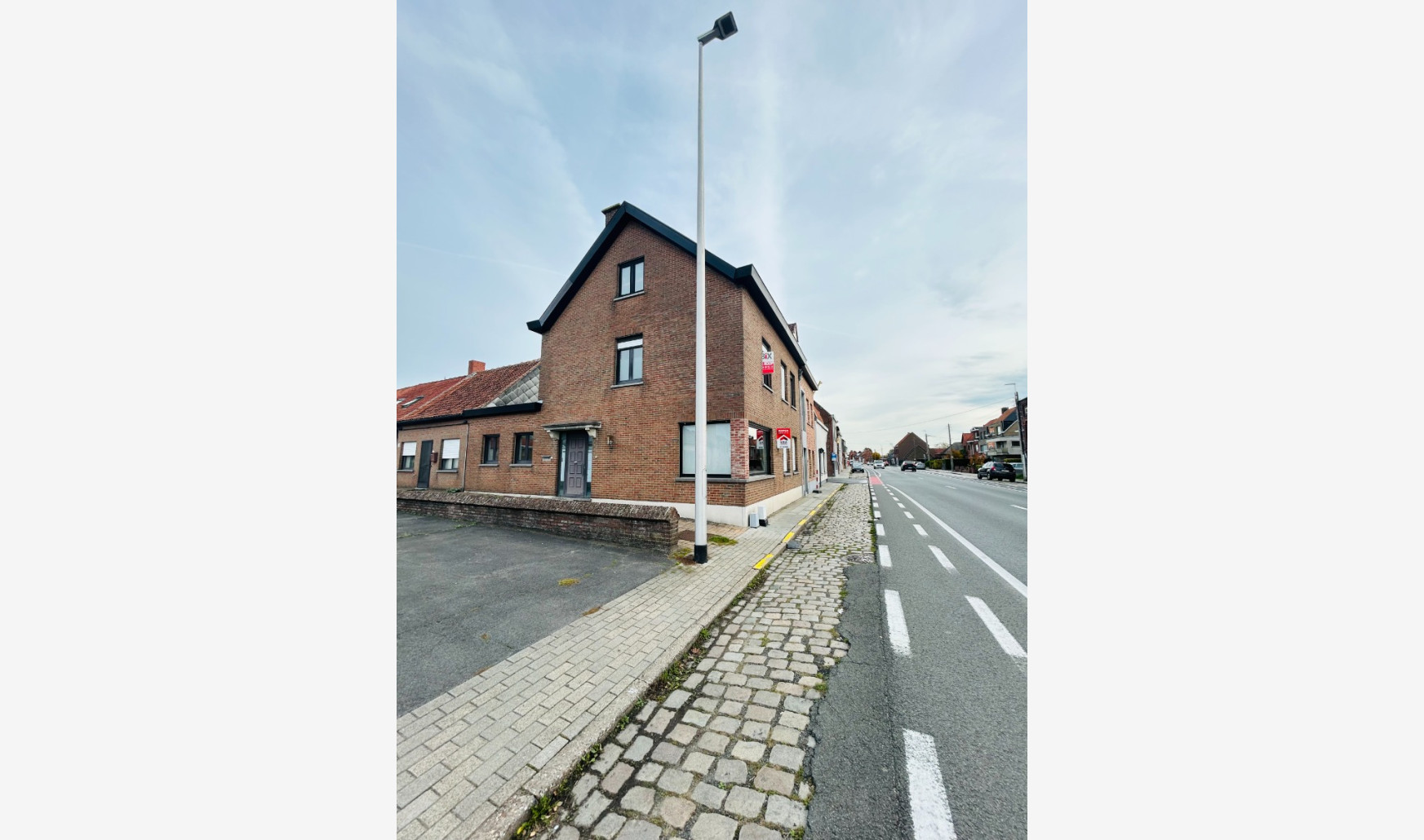 Menenstraat - 210 - - 8560