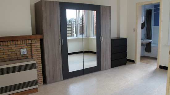 Marktplein - 7 - 00.01 - 8750