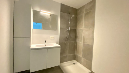 Koningin Astridlaan - 2 - 102 - 8930