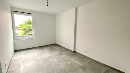 Koningin Astridlaan - 2 - 102 - 8930