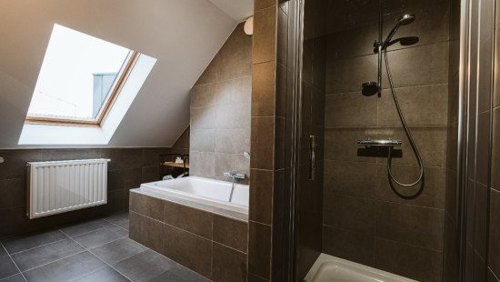 Dorpsstraat - 33 - bus 10 - 3900