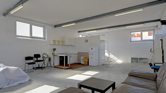 Rue des Palais Outre-Ponts - 400 - - 1020