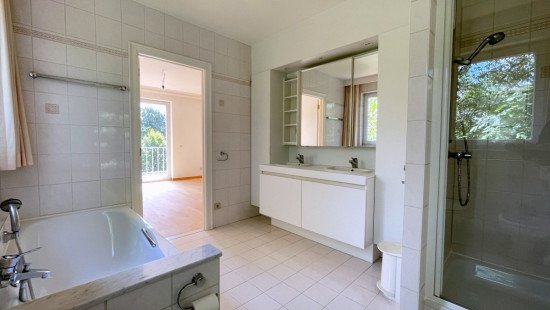 Dam - 12 - 21 - 8500